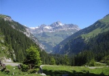 Wandern in Uri, Schchental umgeben von schnen Bergen wie Ruchen, Schrhorn, Windgllen, Spitze, Krnten, Titlis, Rigi